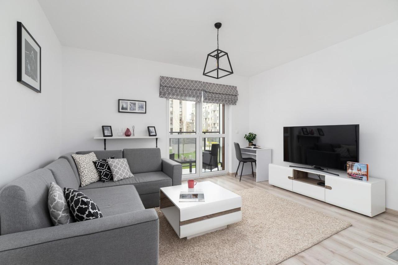Krowodrza Apartment Premium With Balcony By Renters Prestige Krakow Bagian luar foto